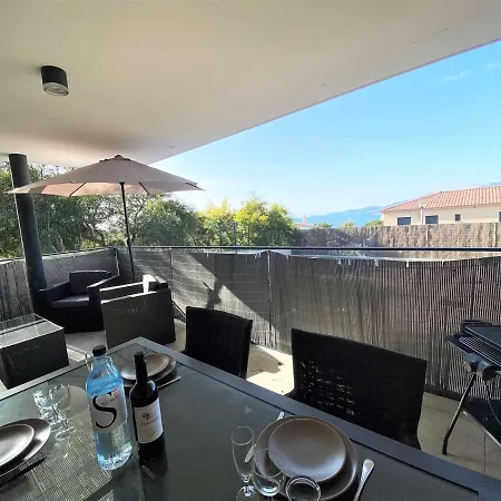 شقة Contemporain 3 Pieces Avec Terrasse - 6 Couchages - Fr-1-61-500 *